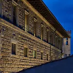 Leoni By Mmega Apartament